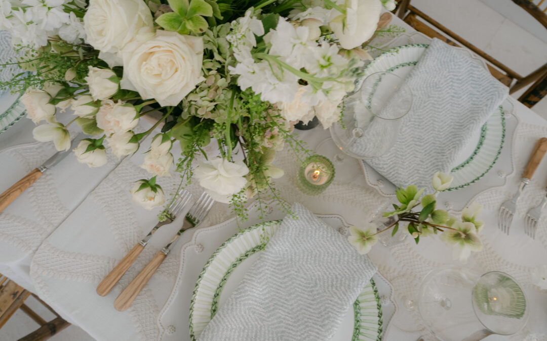 Table Rentals Charleston: Beautifully laid out table for a wedding in Charleston, SC